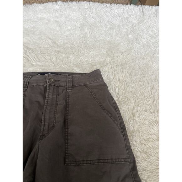 Hollister women's sz. 27 (4R) Ultra High Rise baggy cargo pants. Fantastic pair - Picture 5 of 9
